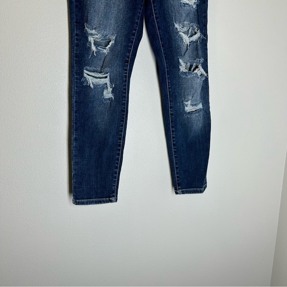 Judy Blue Dark Wash Distressed Boyfriend Jeans Size 27 Women’s High Waisted - Picture 3 of 12
